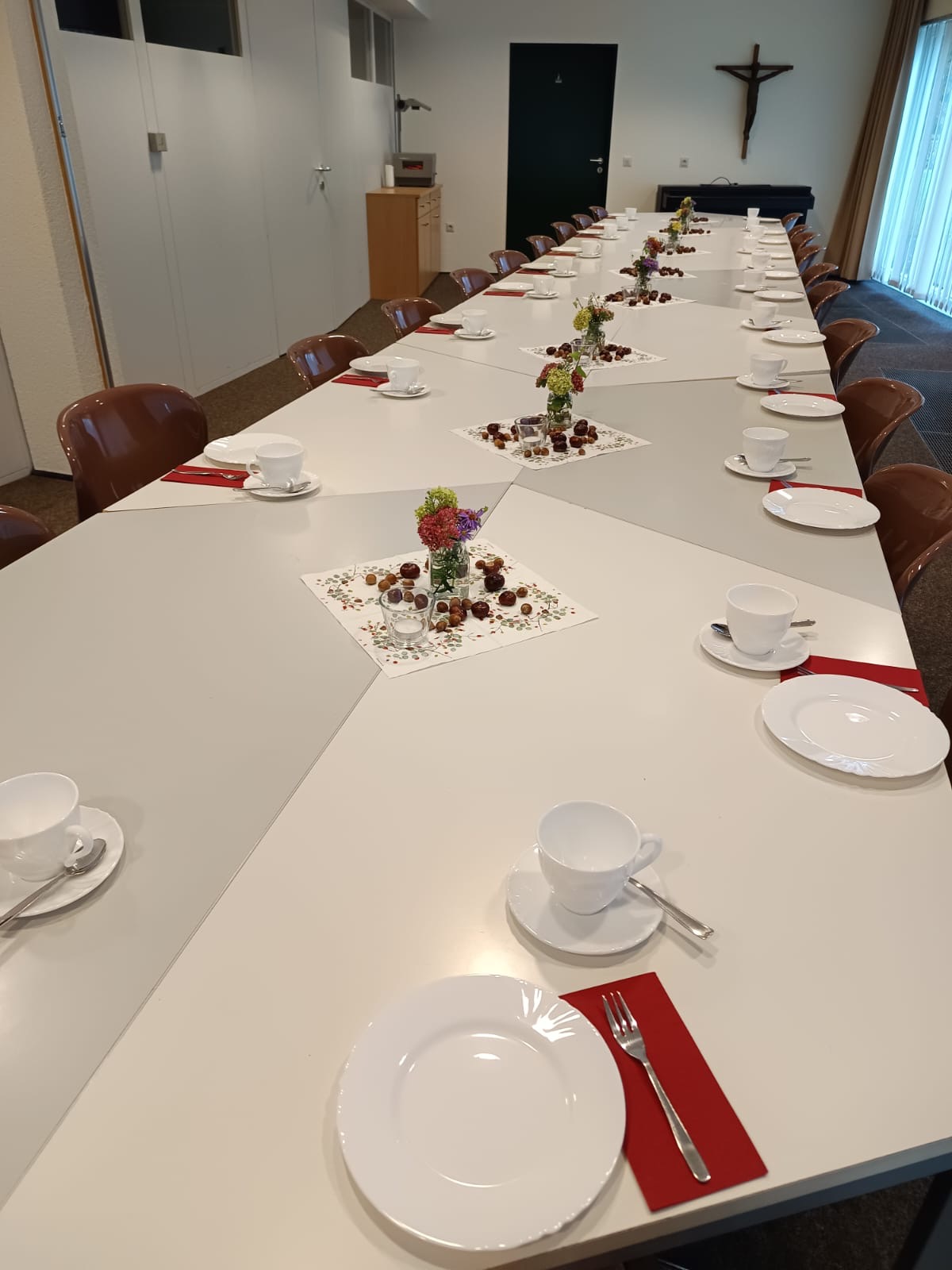 Tischdeko beim Seniorennachmittag in Syrgenstein @ Andrea Wörle 2025